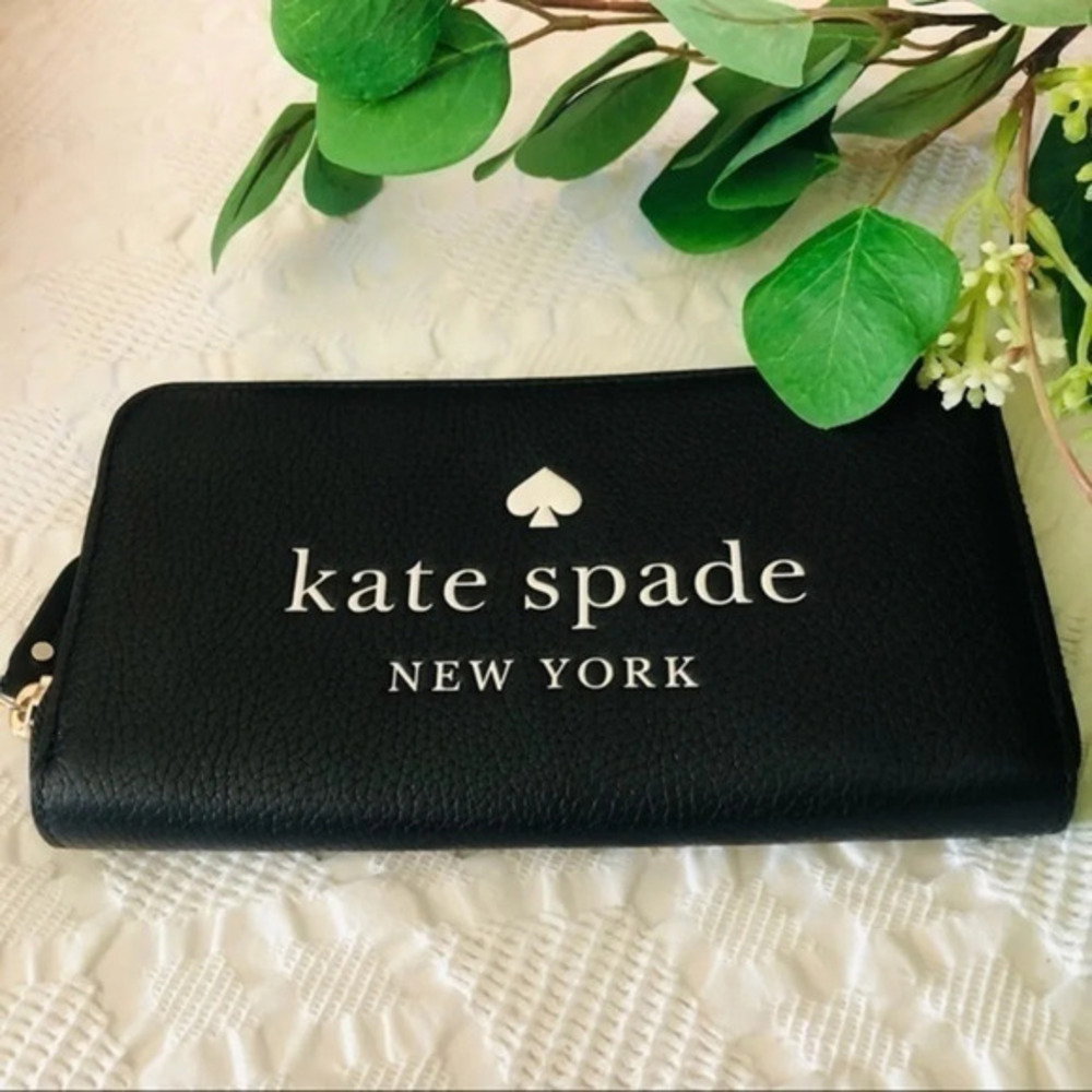 Kate Spade Black Pebbled Leather Continental Logo Wallet NWT